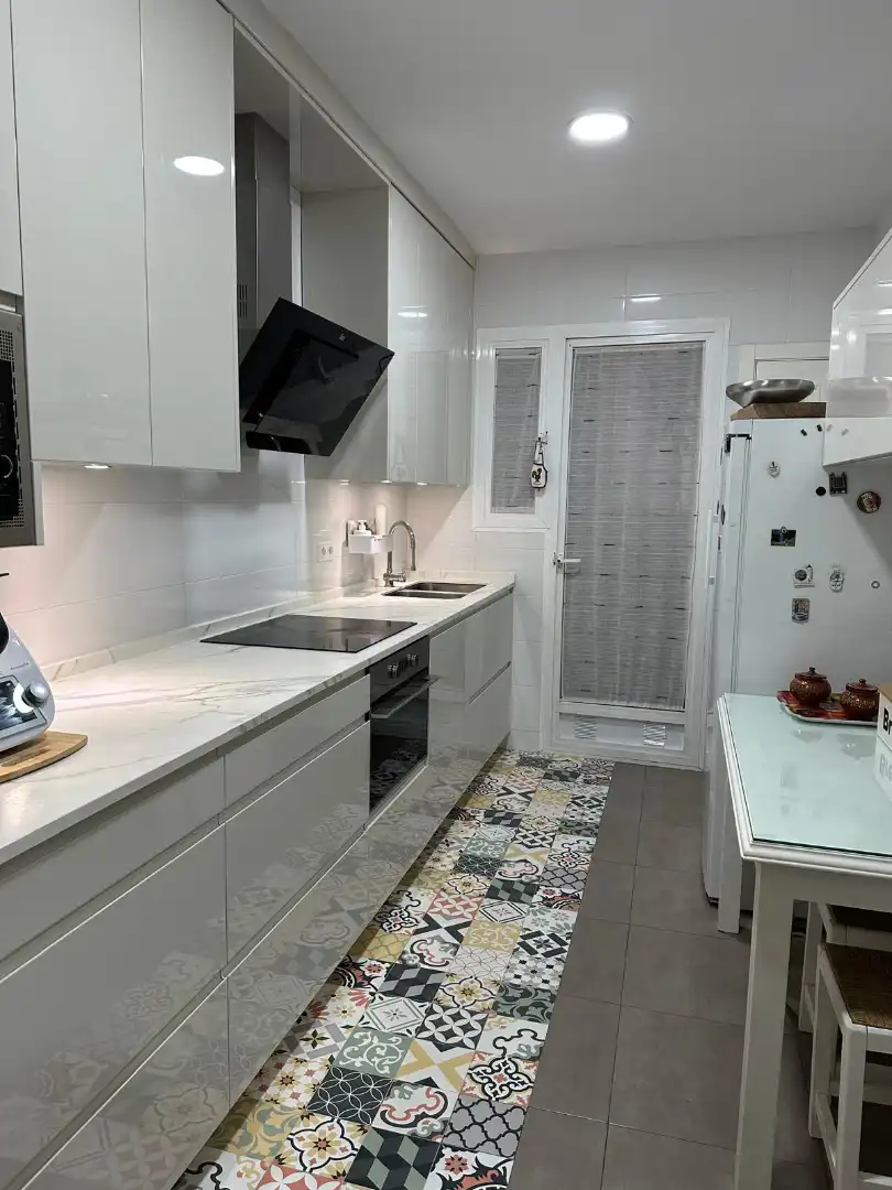 Küche von Wohnung zum Verkauf in Córdoba mit Klimaanlage, Heizung und Privatgarten