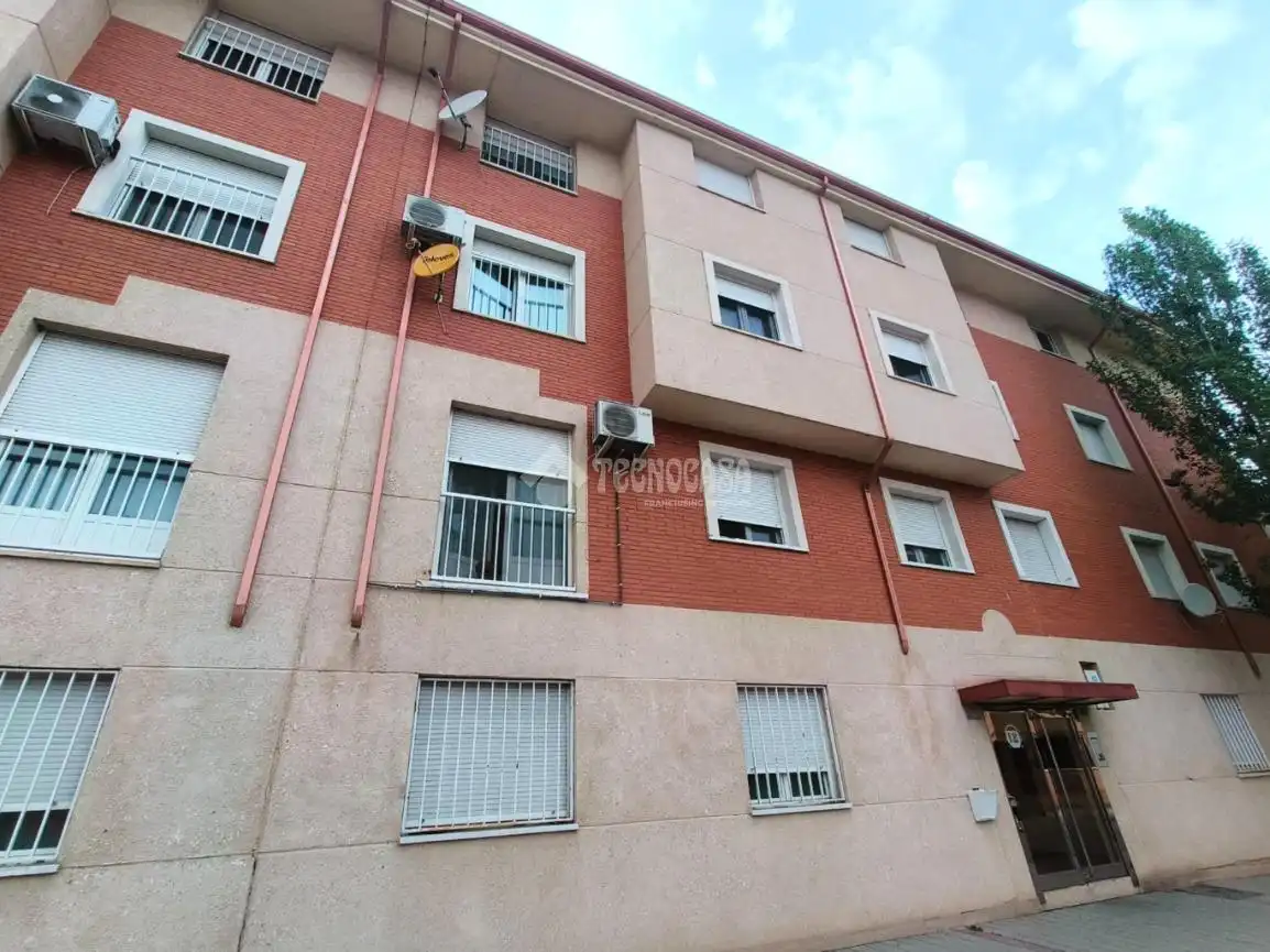 Flat with terrace for sale in Medina del Campo, imagen 2