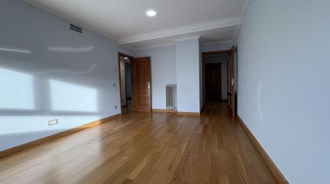 Foto 3 de Piso de alquiler en Gran Vía de Hortaleza, Pinar del Rey,  Madrid Capital