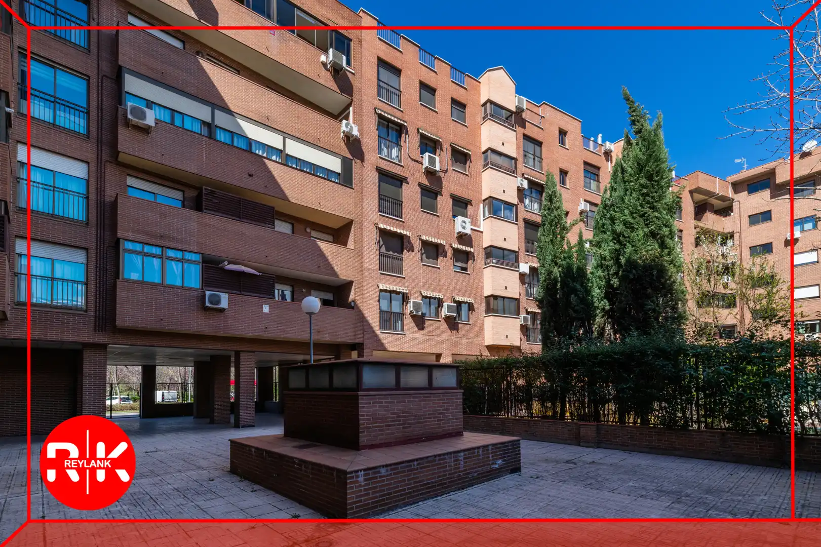 Exterior view of Flat for sale in Torrejón de Ardoz  with Air Conditioner, Heating and Private garden