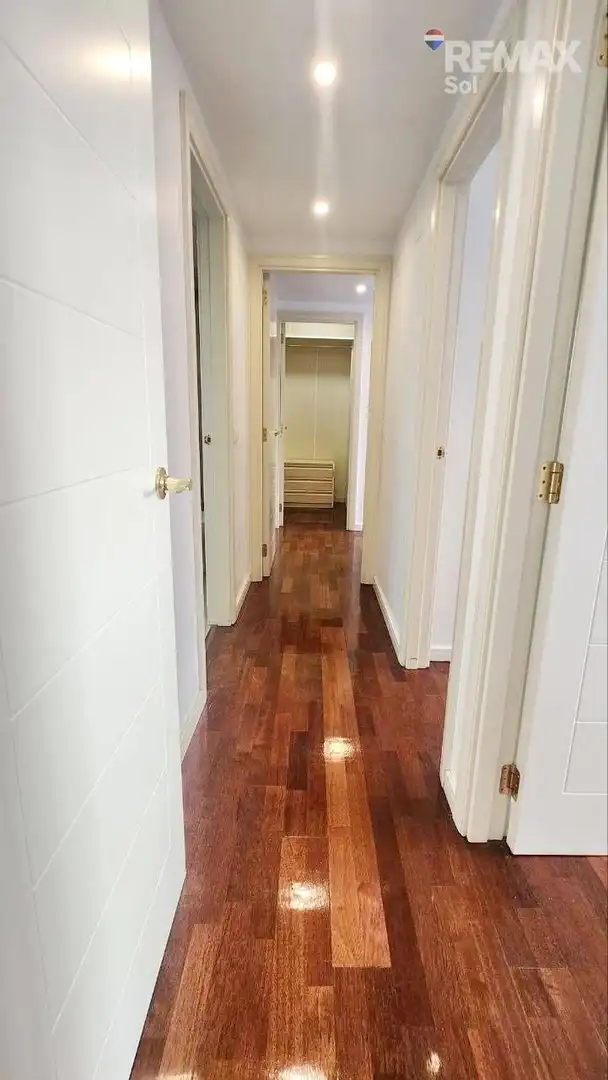 Wohnung zum Verkauf in Madrid mit Privatgarten, Parkett und Gemeinschaftspool