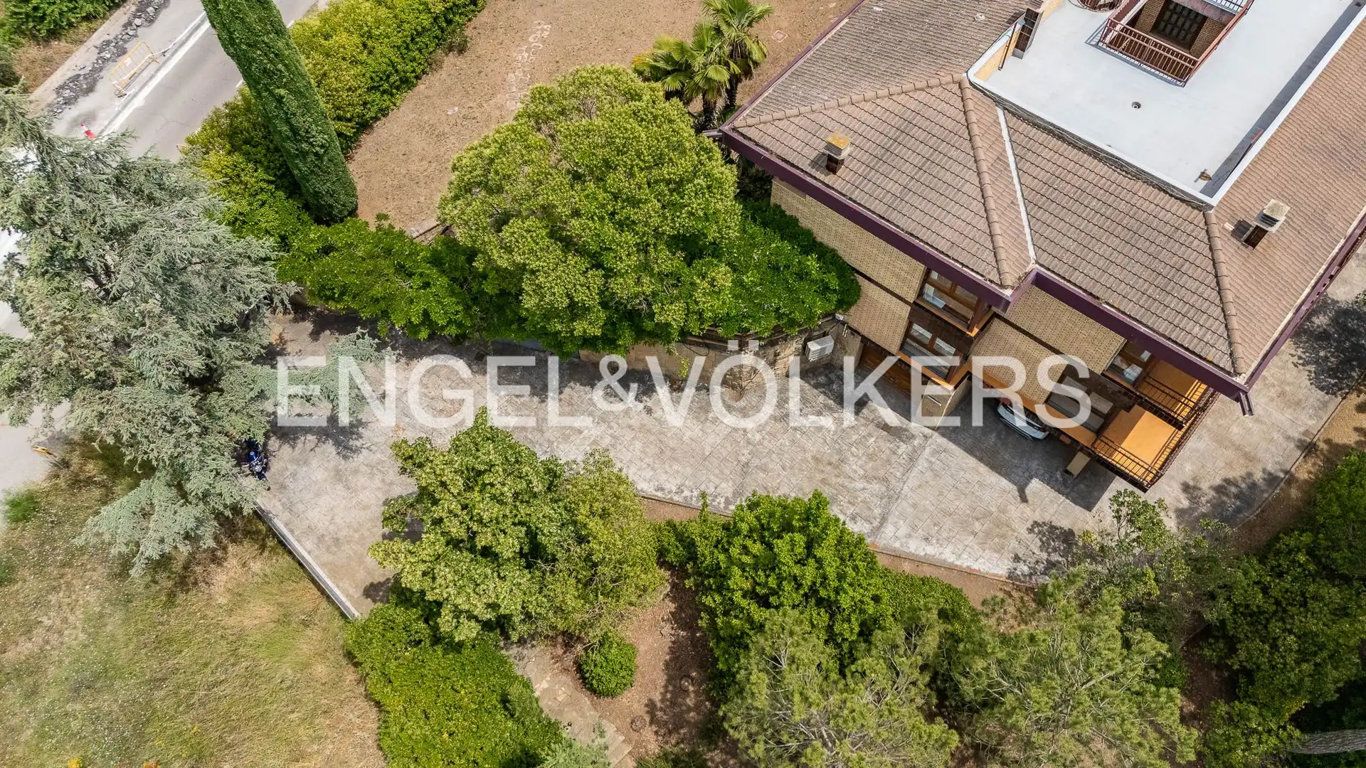 Vista exterior de Finca rústica en venda en Manresa amb Calefacció, Jardí privat i Terrassa