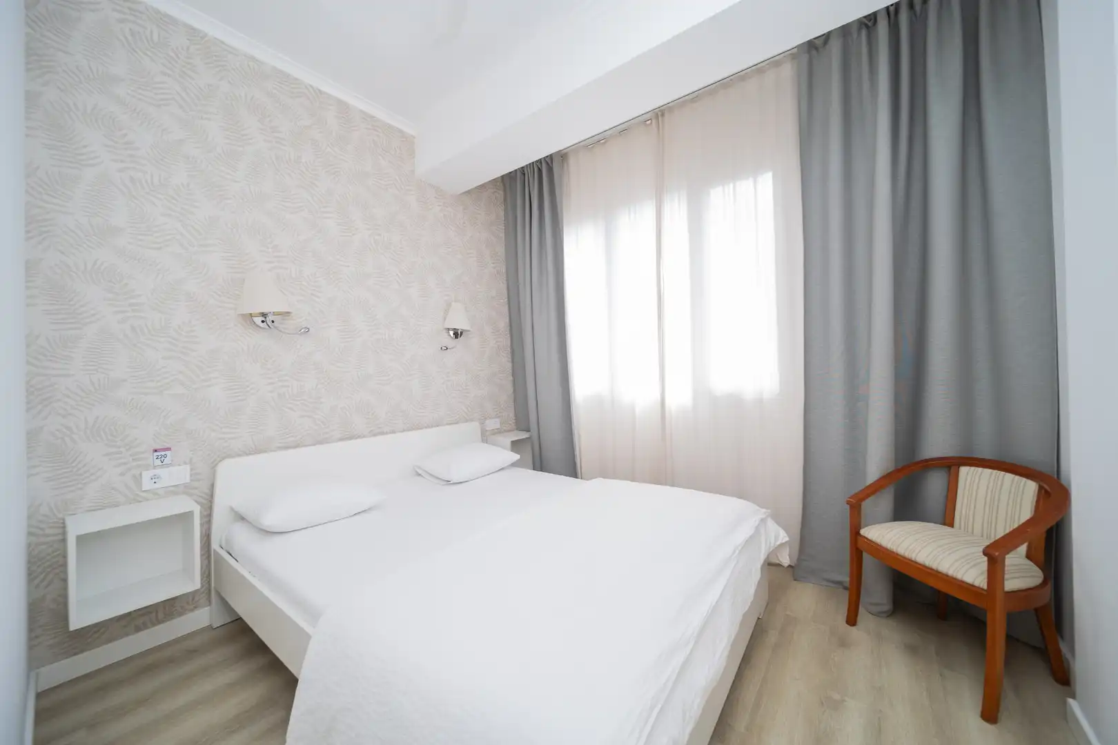 Habitación de Apartamento de alquiler en Valencia con Aire acondicionado, Amueblado y Lavadora