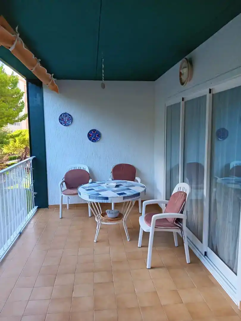 Terraza de Apartamento de alquiler en Benicasim / Benicàssim con Aire acondicionado, Piscina y Amueblado