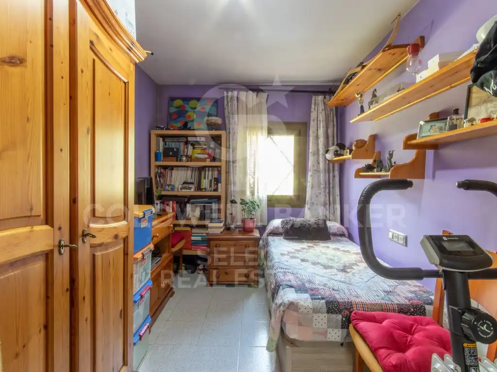 Dormitori de Casa o xalet en venda en Sant Cugat del Vallès