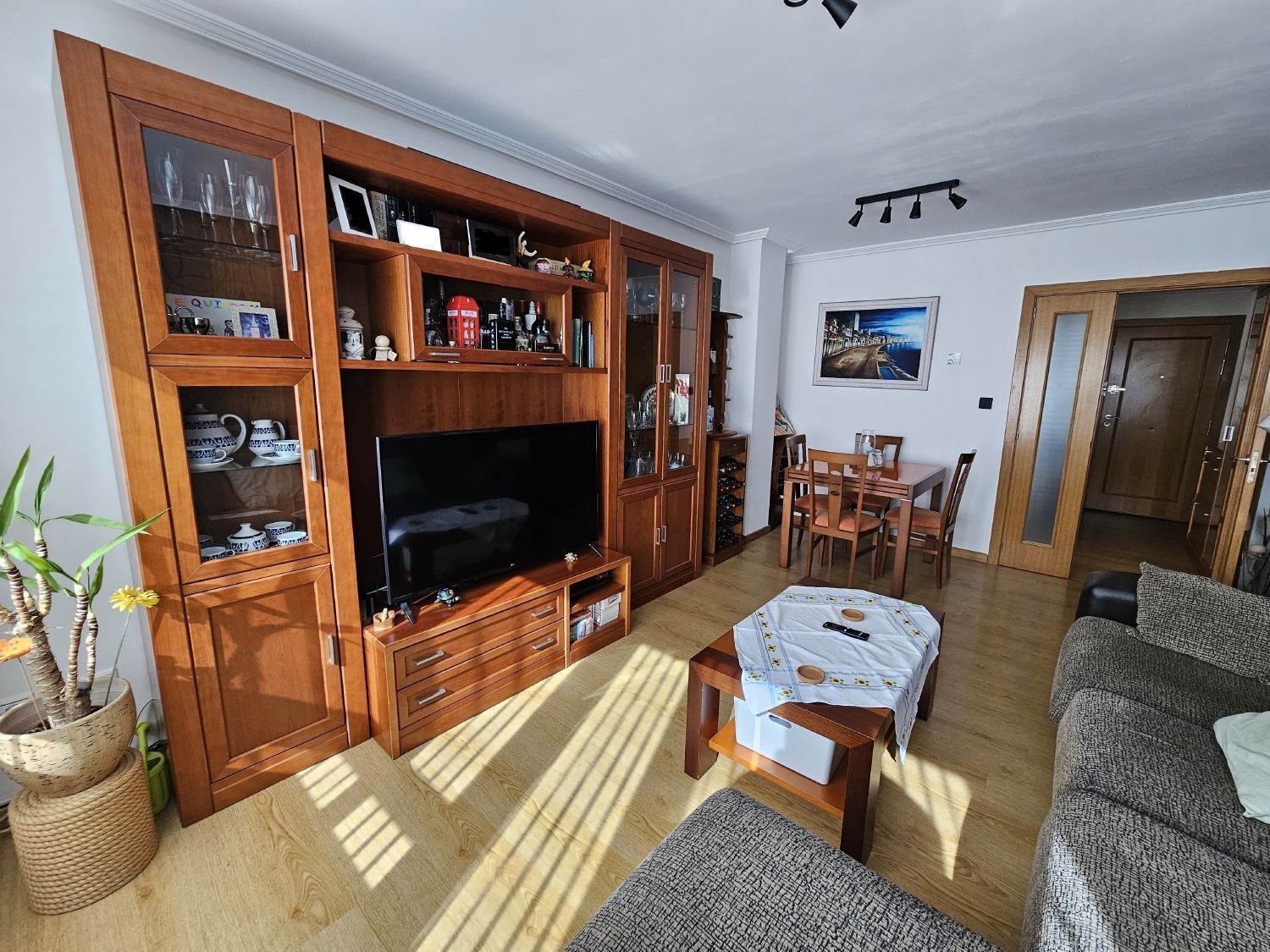 Sala d'estar de Pis en venda en A Coruña Capital  amb Calefacció i Traster