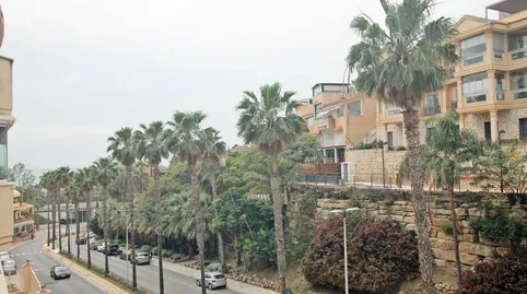 Photo 4 of Flat for sale in Avenida Avenida Estrella del Mar, Zona Centro Comercial Torrequebrada, Benalmádena
