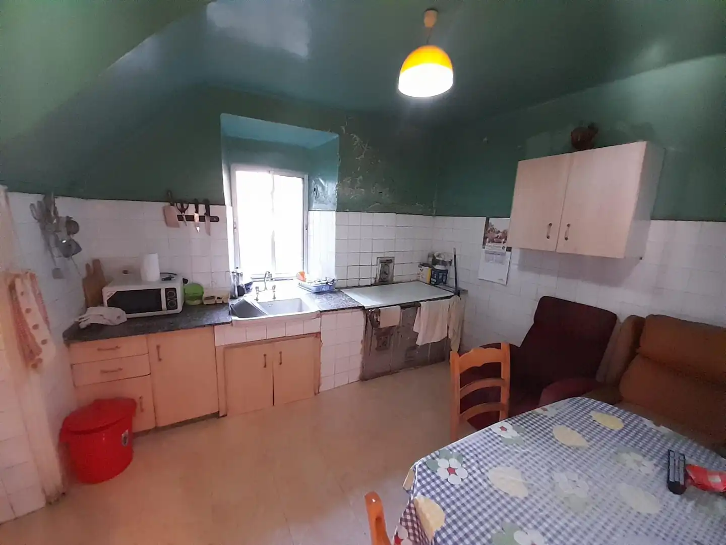 Cocina de Casa o chalet en venta en Cacabelos con Jardín privado, Terraza y Balcón