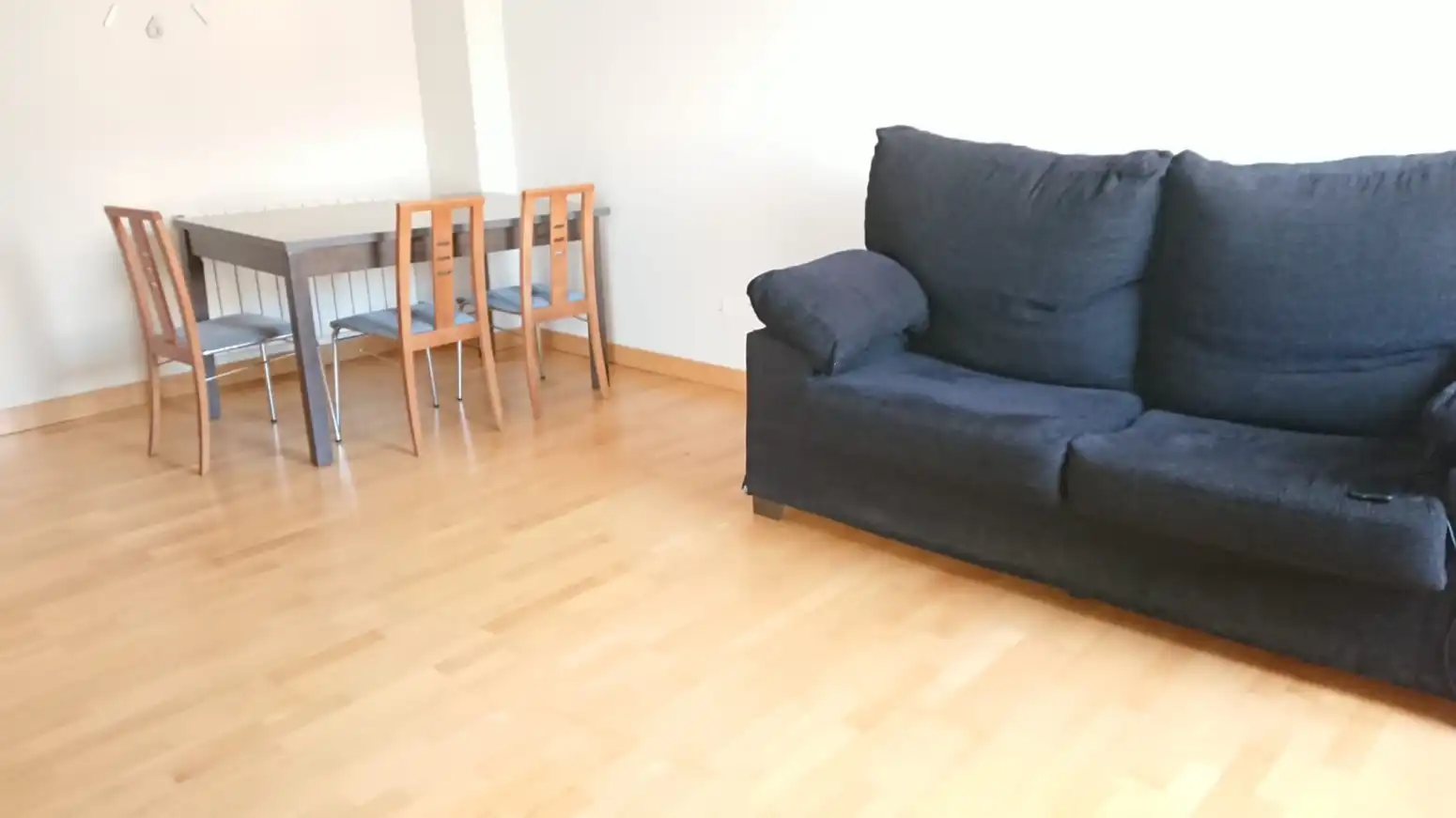 Living room of Flat for sale in Lardero  with Heating, Terrace and Swimming Pool