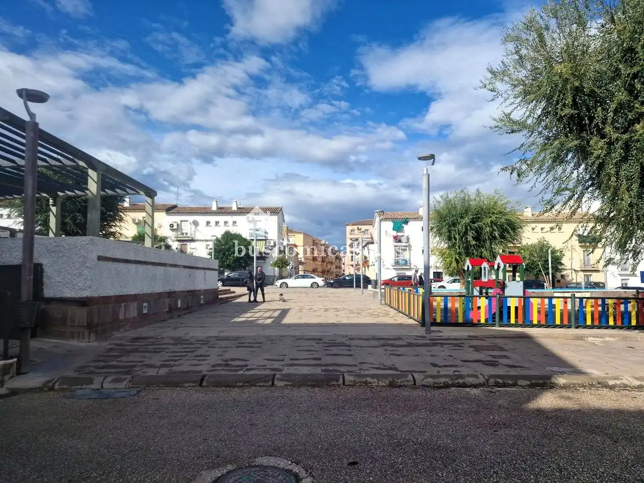 Vista exterior de Pis en venda en Jaén amb Balcó