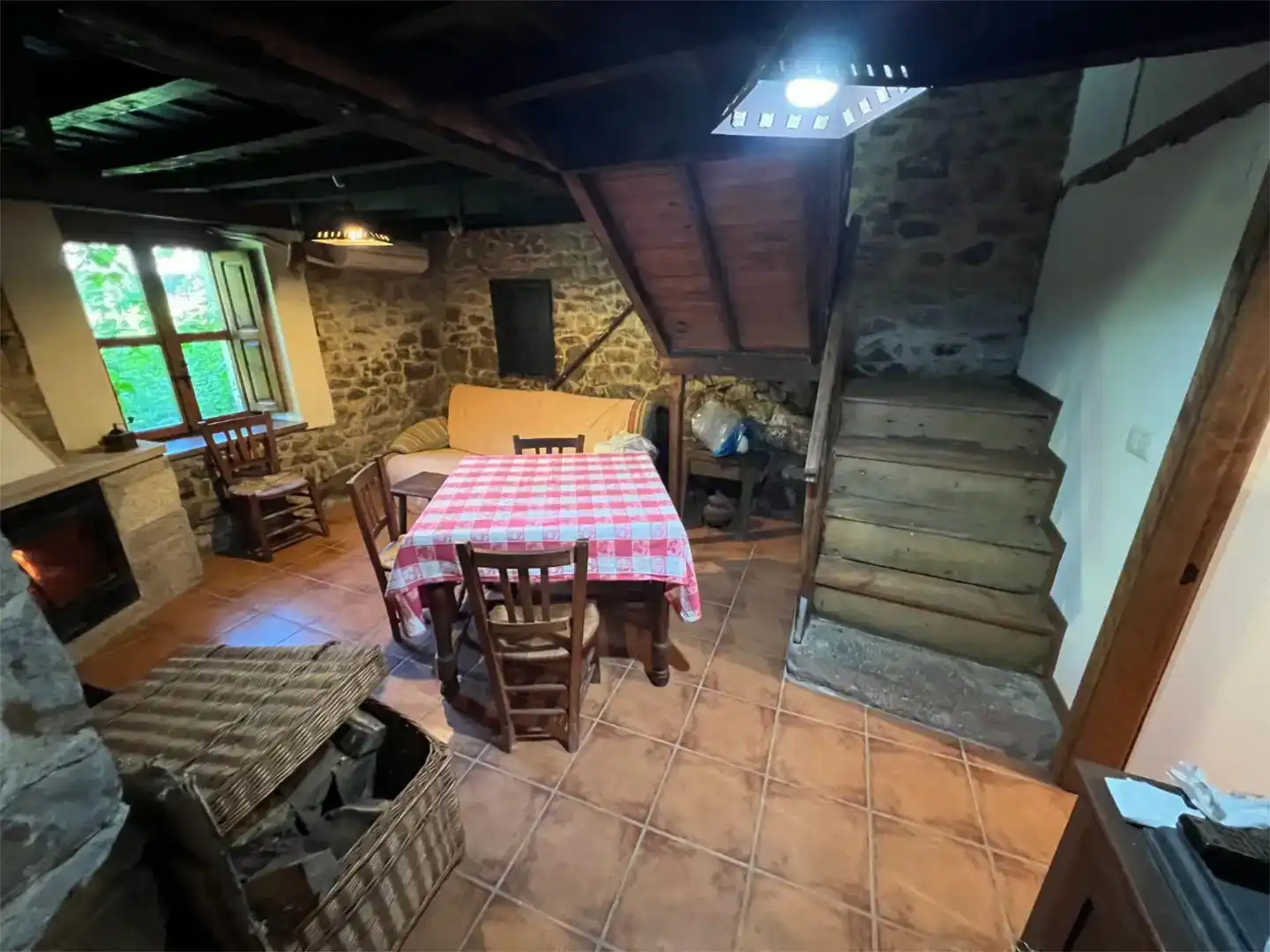 Finca rústica en venda en Ponga amb Aire condicionat, Parquet i Moblat