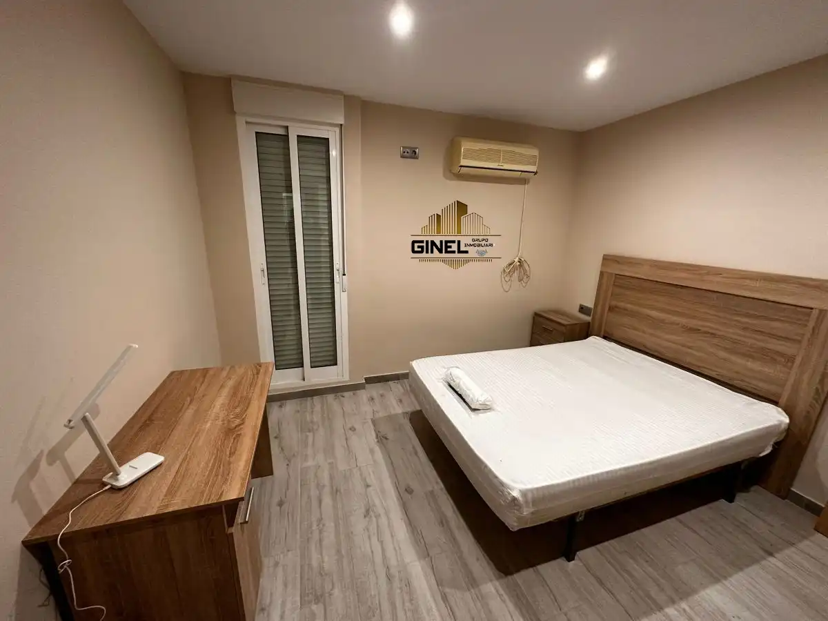 Bedroom of Flat for rent in Jaén  with Air Conditioner and Heating