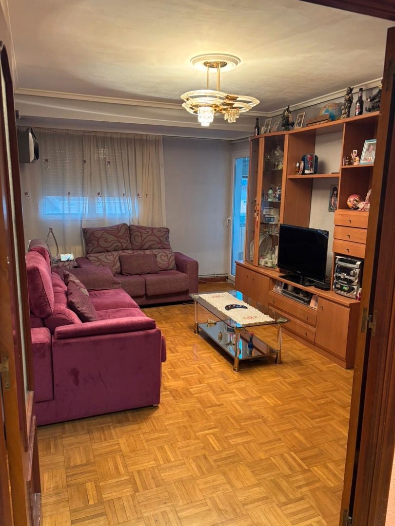 Living room of Flat for sale in Burgos Capital  with Heating and Terrace