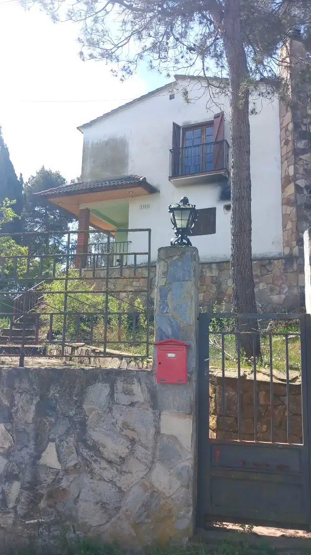 House for sale in Carrer Figueres, imagen 2
