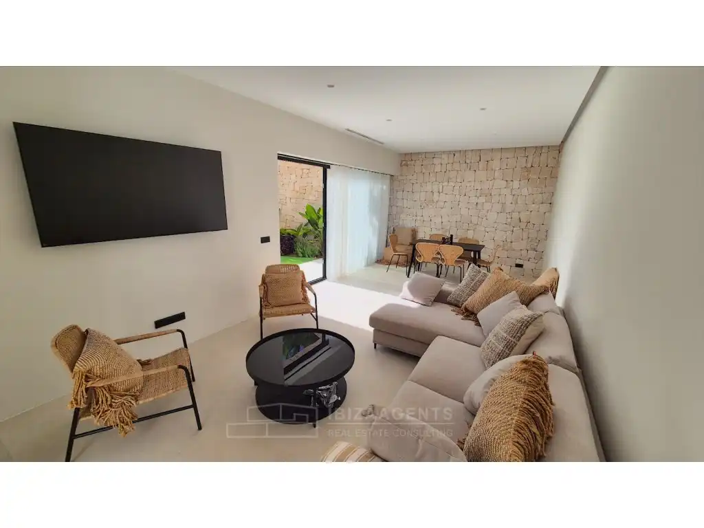 Sala de estar de Casa o chalet en venta en Santa Eulària des Riu con Calefacción, Amueblado y Balcón