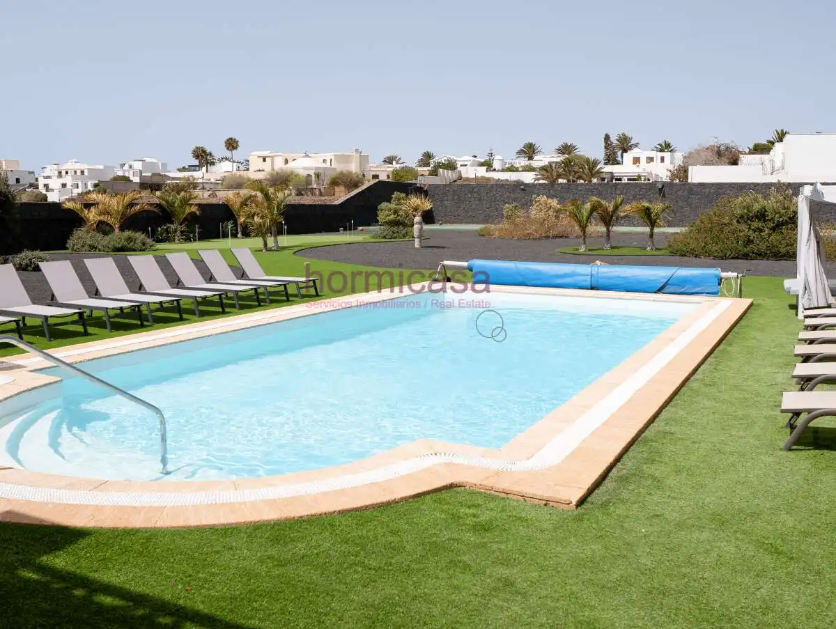 Detached house with terrace for sale in Costa Teguise, imagen 4