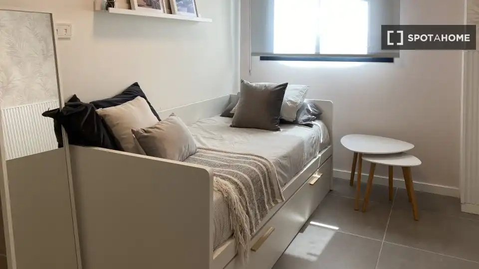 Habitación en Paseo Marítimo Oeste - Pacífico