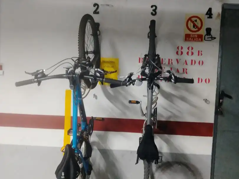 Parkplatz von Garage zur Miete in Valencia