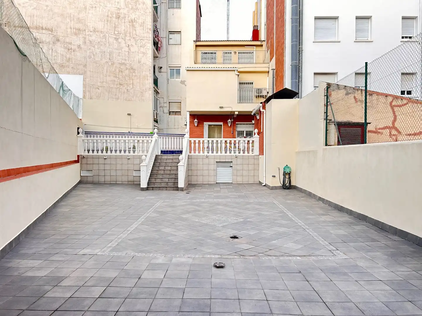Exterior view of Houses for sale in Sant Boi de Llobregat  with Air Conditioner, Heating and Terrace