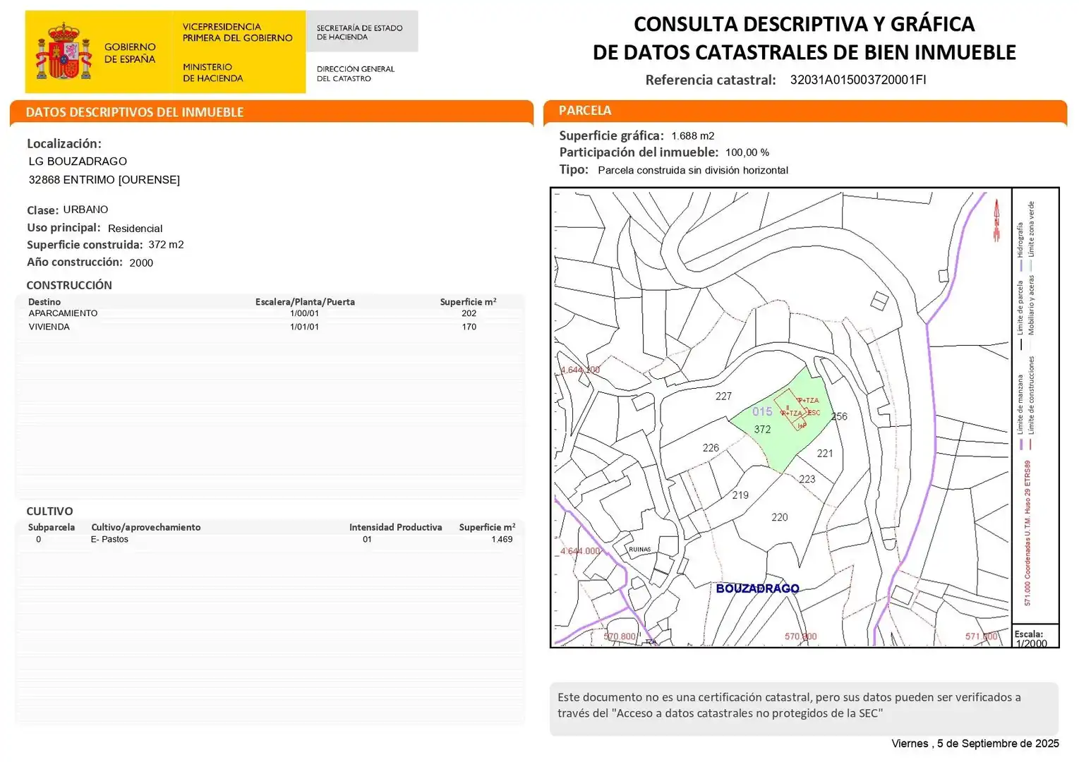 Vista exterior de Casa o xalet en venda en Entrimo amb Jardí privat