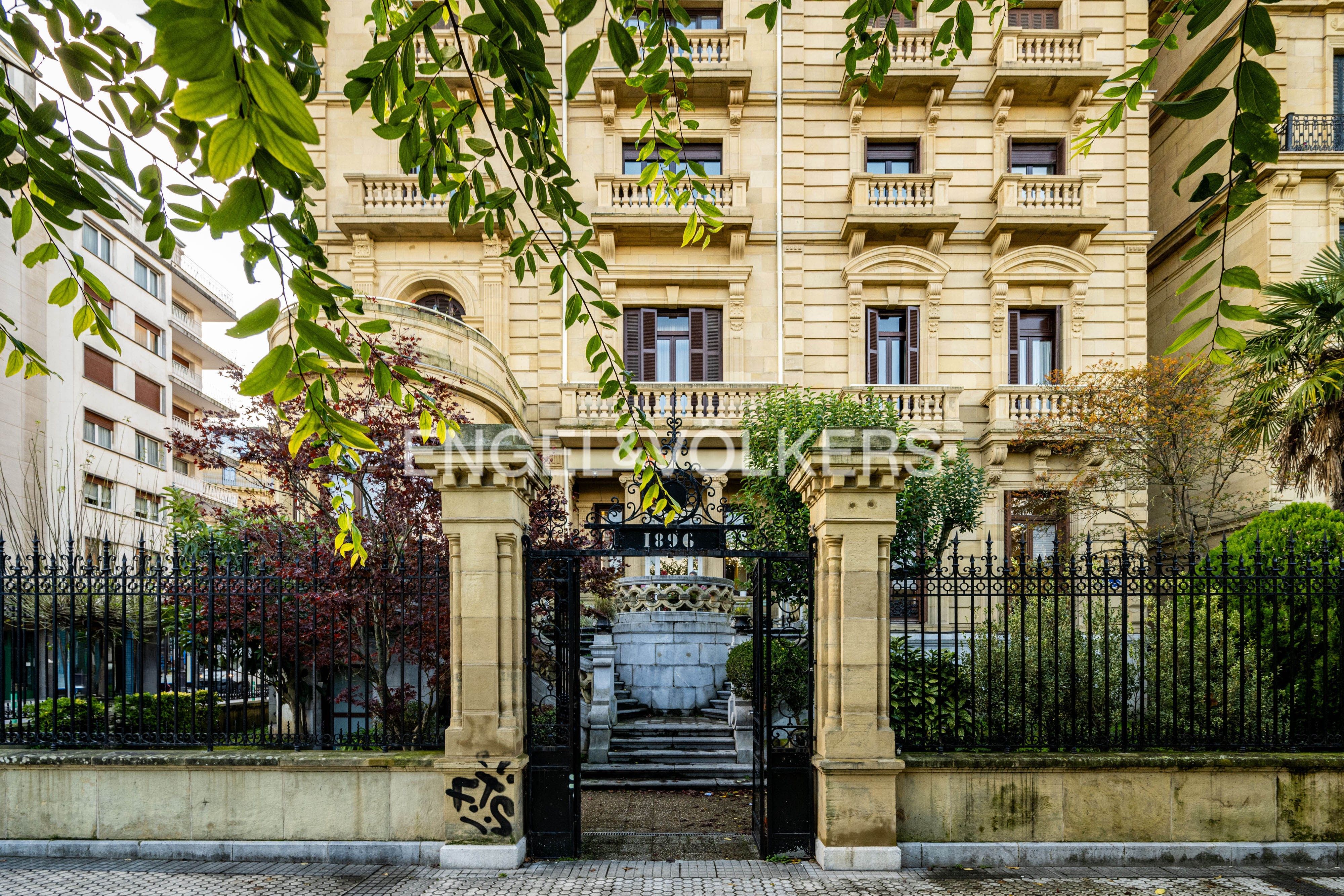 Vista exterior de Apartament de lloguer en Donostia - San Sebastián  amb Aire condicionat, Calefacció i Jardí privat