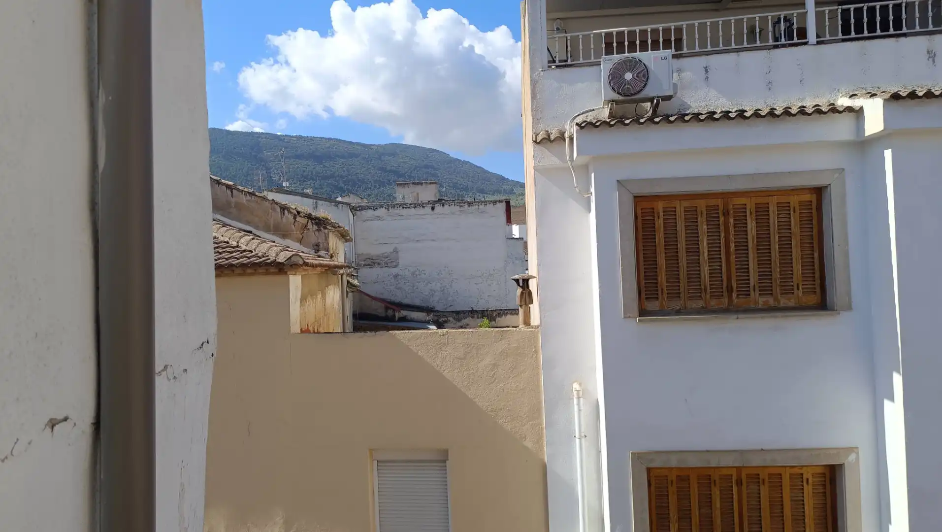 Vista exterior de Casa o xalet en venda en Mancha Real amb Terrassa i Balcó
