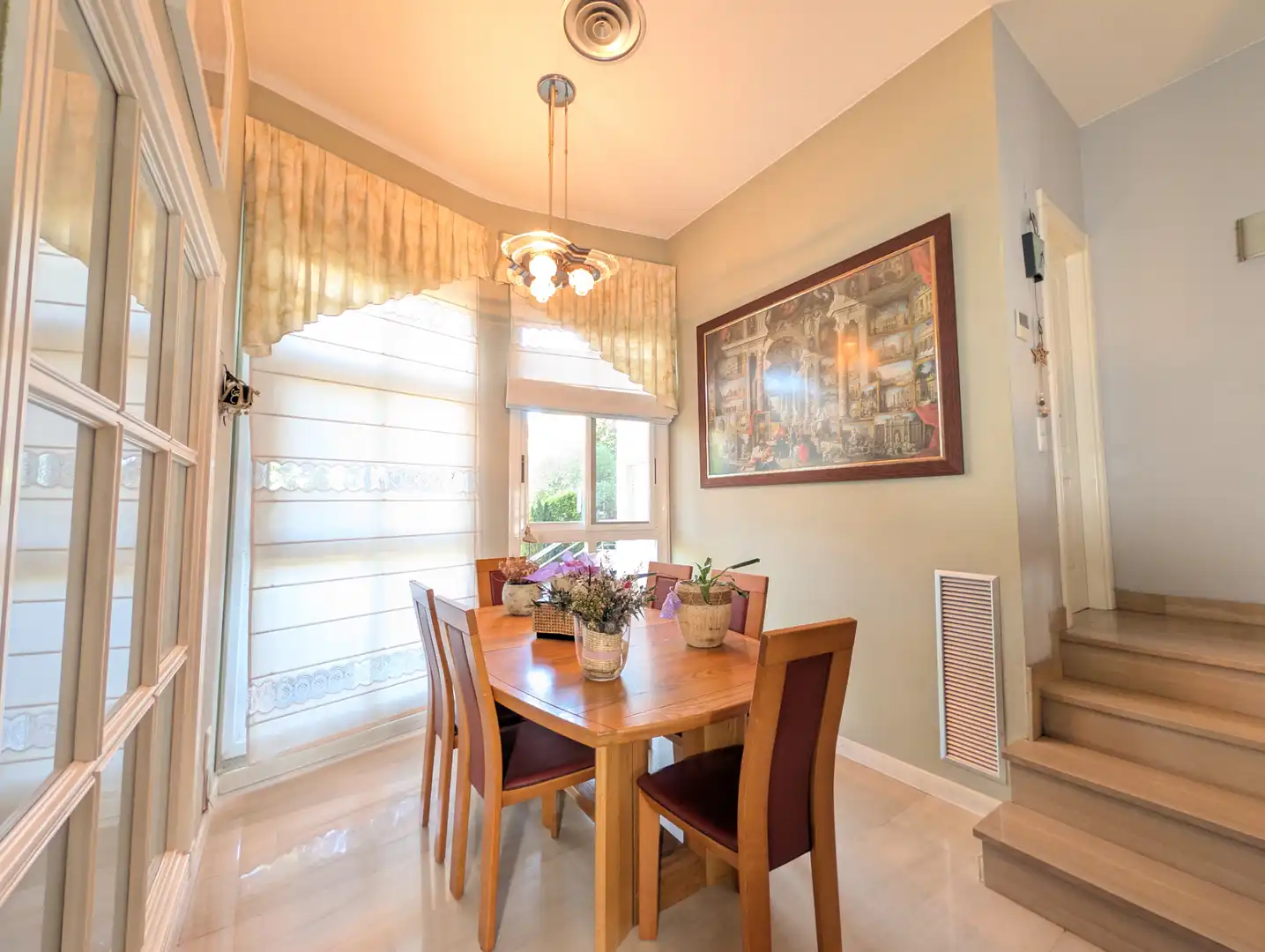 Comedor de Casa adosada en venta en Zaragoza con Aire acondicionado, Calefacción y Parquet