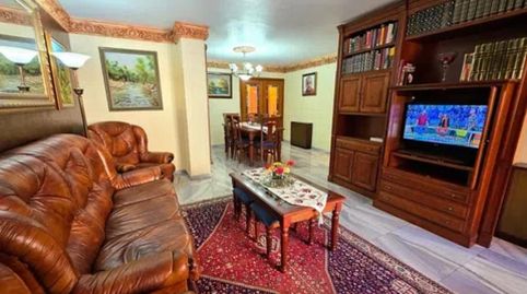 Foto 2 de Apartamento en venta en Ensanche - Diputación, Alicante / Alacant