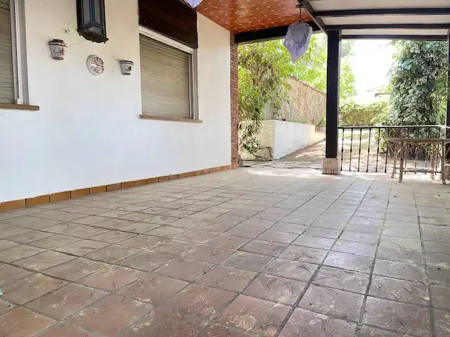 Vista exterior de Casa o xalet en venda en Laguna de Duero amb Aire condicionat, Moblat i Forn