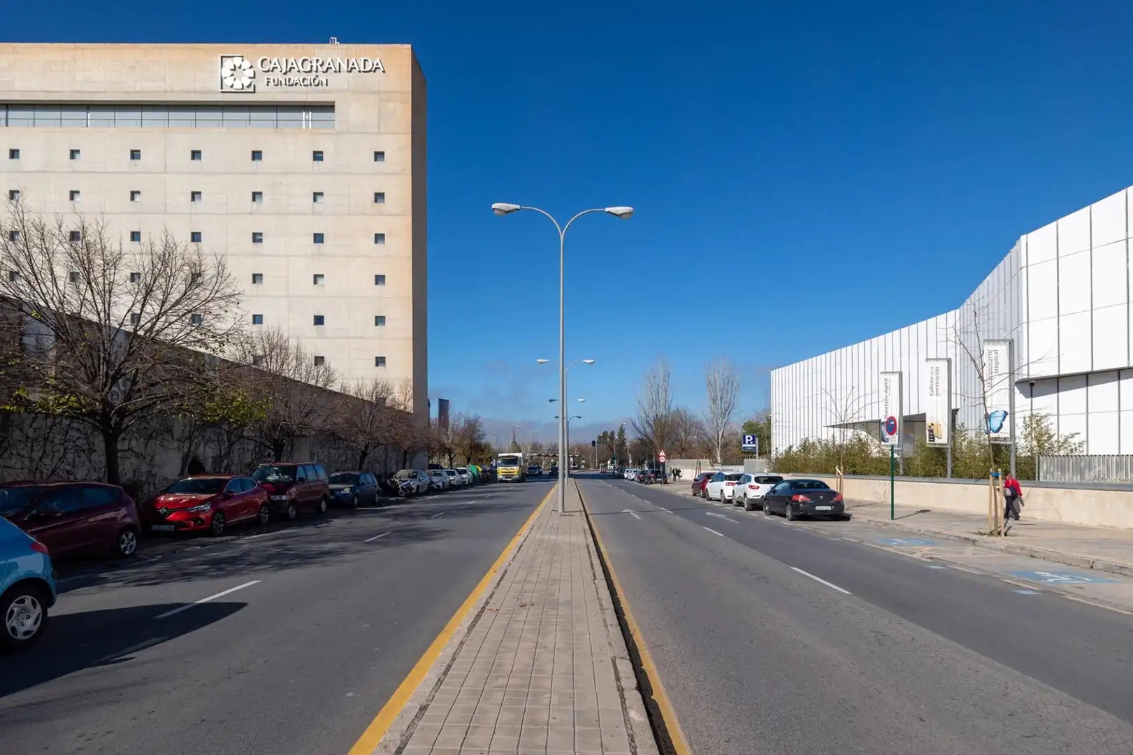Vista exterior de Apartament en venda en Granada amb Aire condicionat, Calefacció i Jardí privat