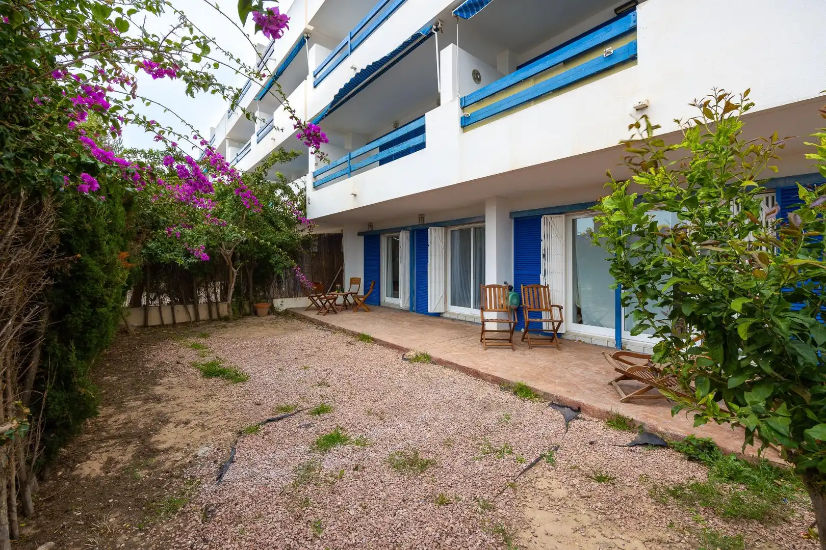 Vista exterior de Planta baixa en venda en Orihuela amb Jardí privat, Terrassa i Piscina comunitària