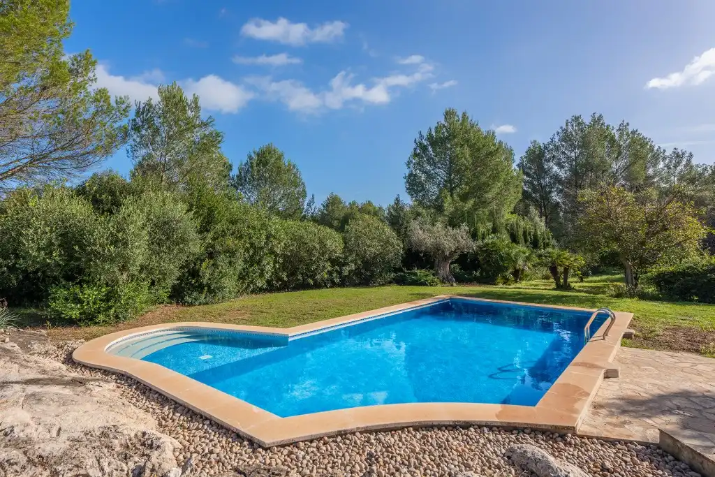 Piscina de Finca rústica en venta en Pollença con Aire acondicionado, Calefacción y Jardín privado