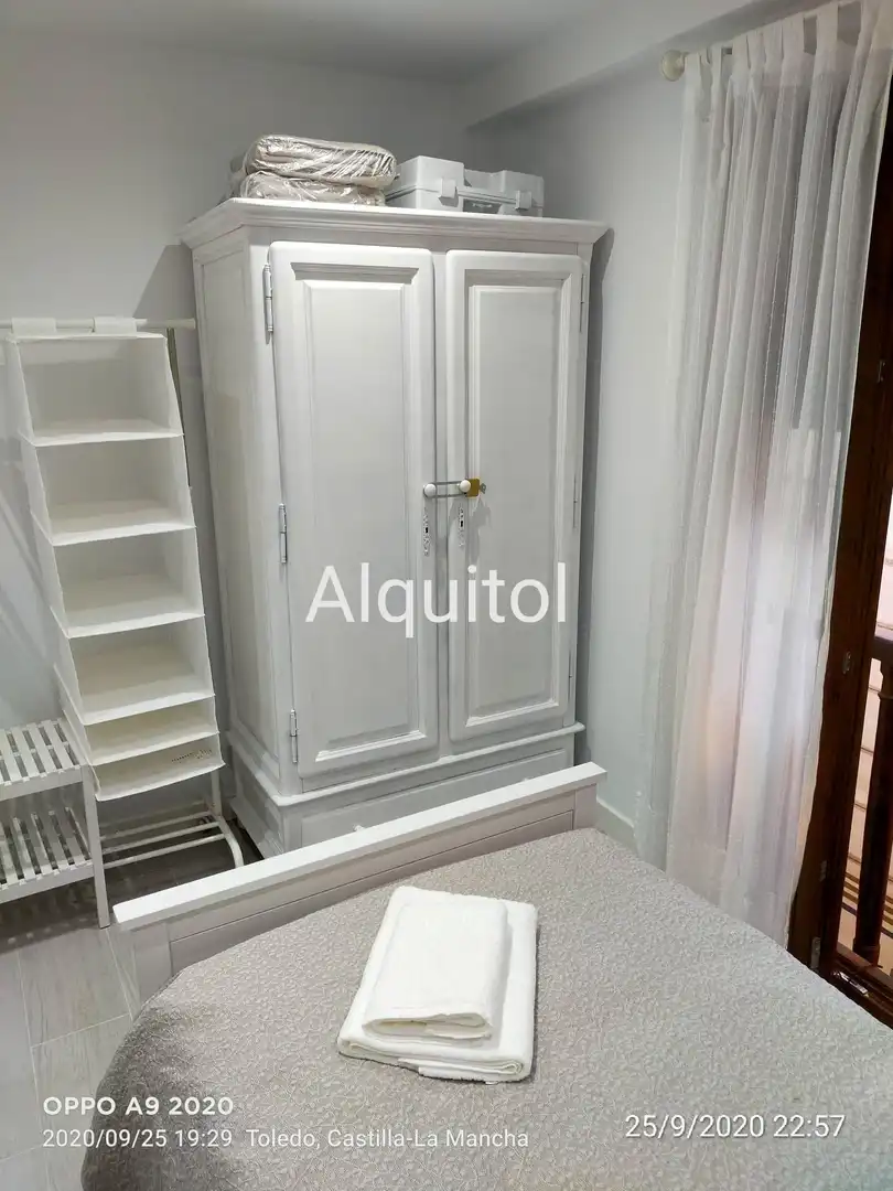 Bedroom of Flat for rent in Toledo  with Air Conditioner, Heating and Terrace