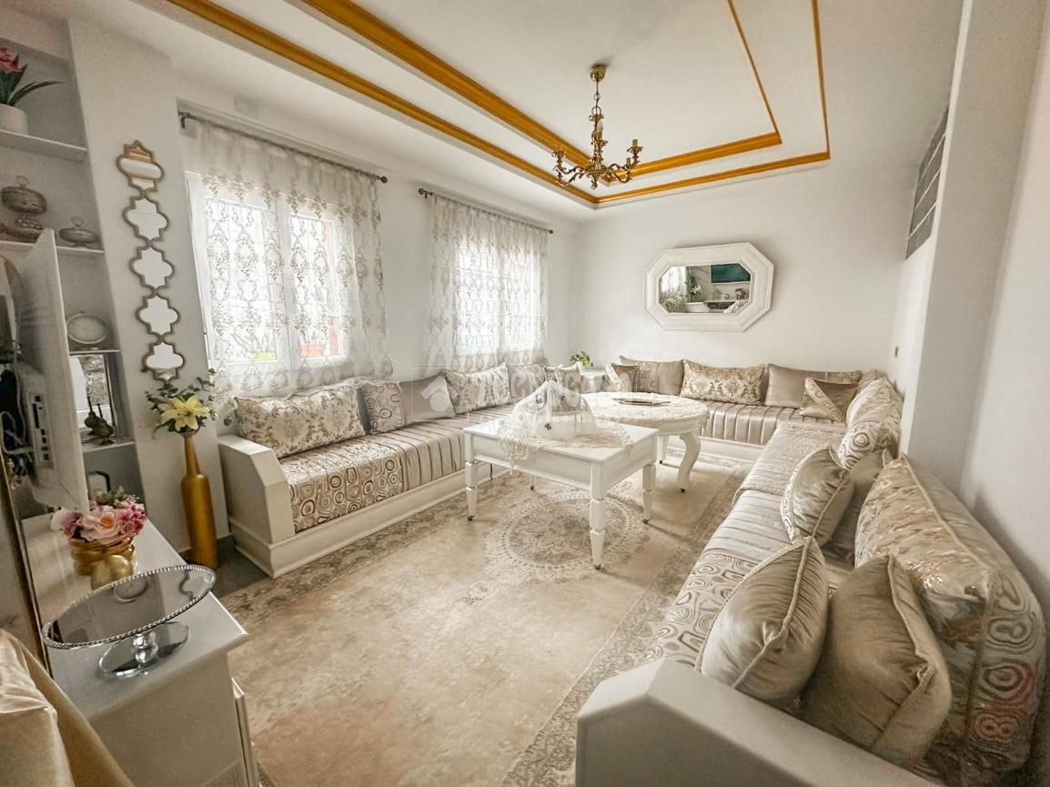 Sala d'estar de Pis en venda en Parla amb Moblat