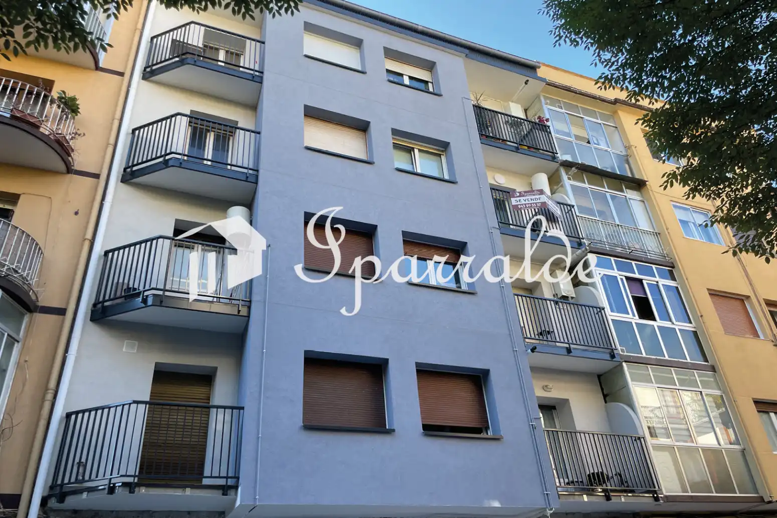 Exterior view of Flat for sale in Centro - Mendibil - Santiago