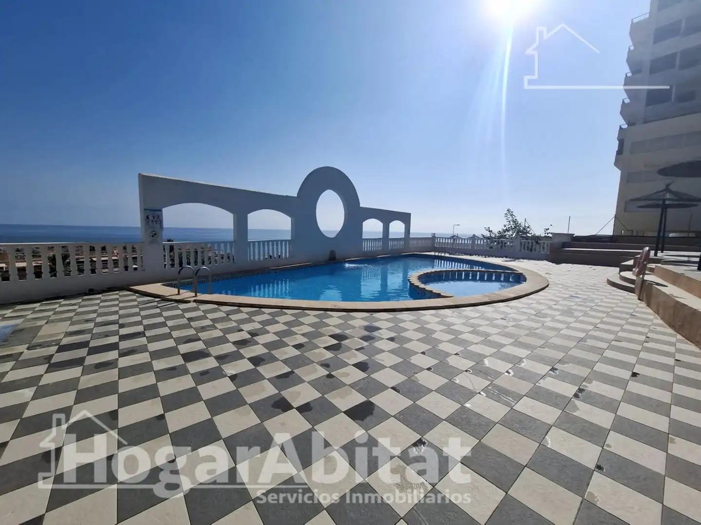 Swimming pool of Flat for sale in Cullera  with Air Conditioner, Heating and Terrace