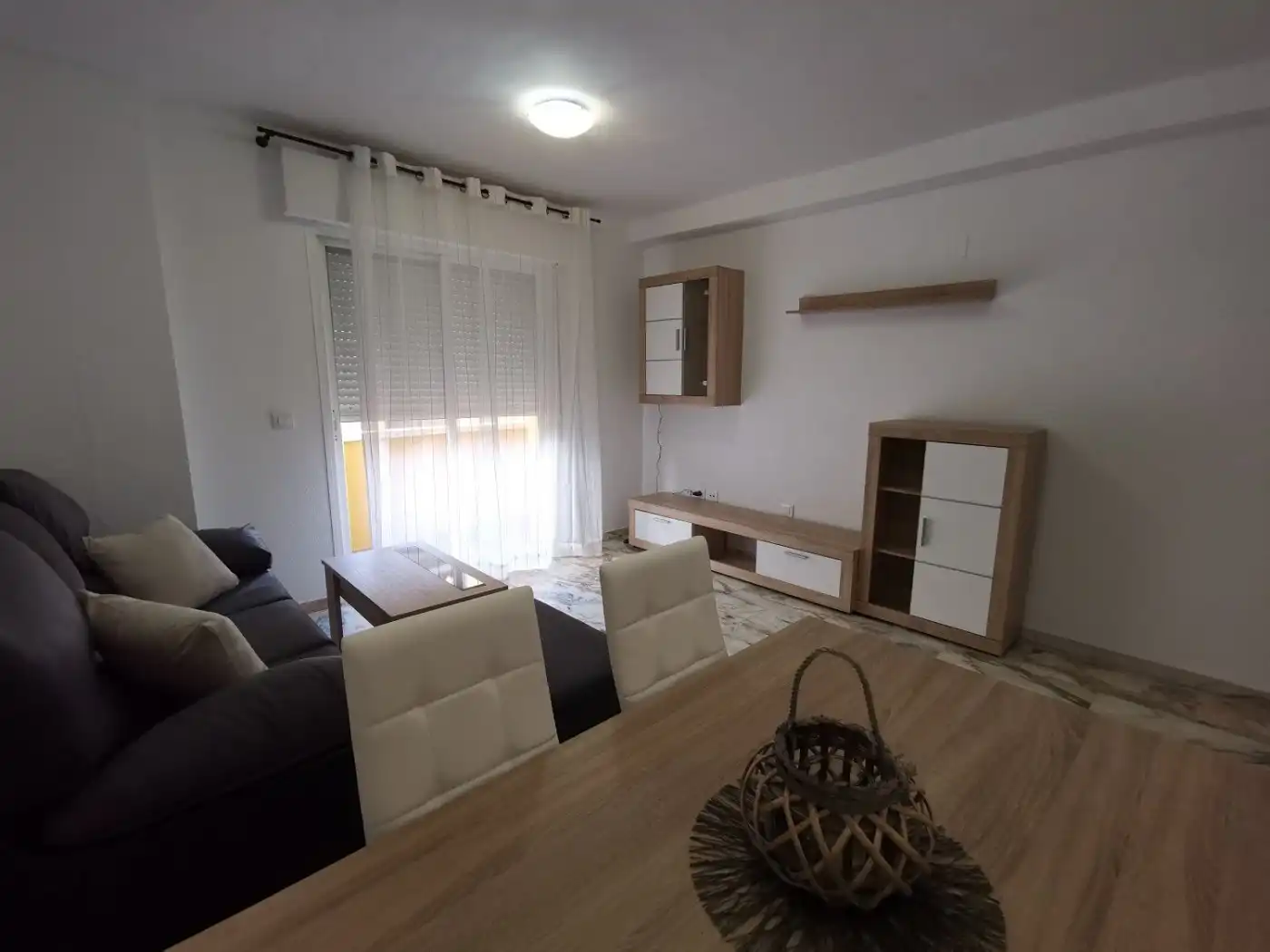 Sala d'estar de Apartament de lloguer en Badajoz Capital amb Moblat i Balcó