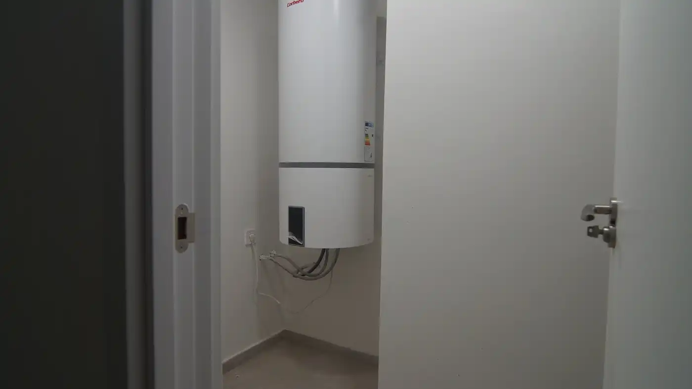 Flat with lift for sale in Plaça de Ponent 5, imagen 27