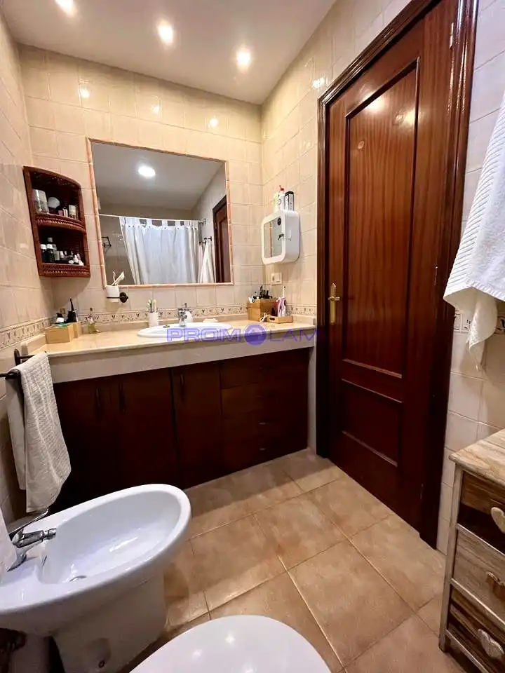 Baño de Piso en venta en Mairena del Aljarafe con Aire acondicionado y Terraza