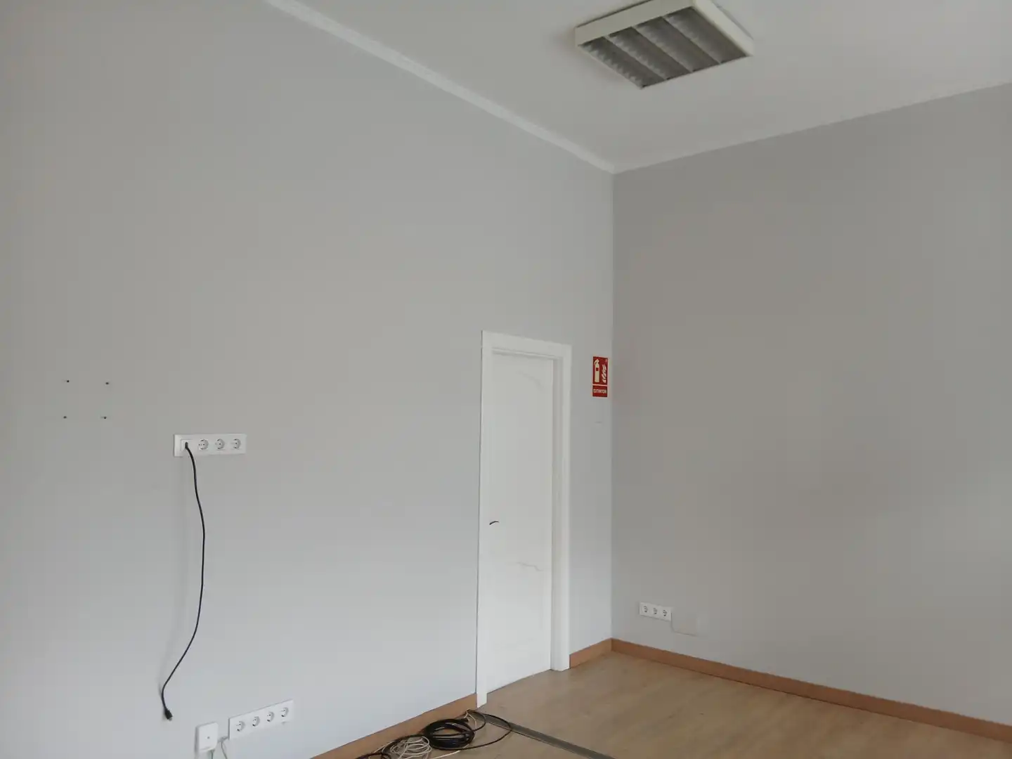 Local comercial en venta en Avenida de Solares 8, imagen 7