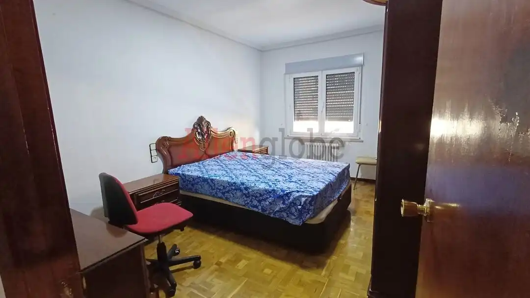 Pis de lloguer a Salesas - Foncalada - Campoamor