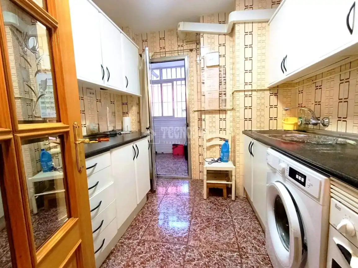 Kitchen of Flat for sale in Fuenlabrada  with Heating, Swimming Pool and Community pool