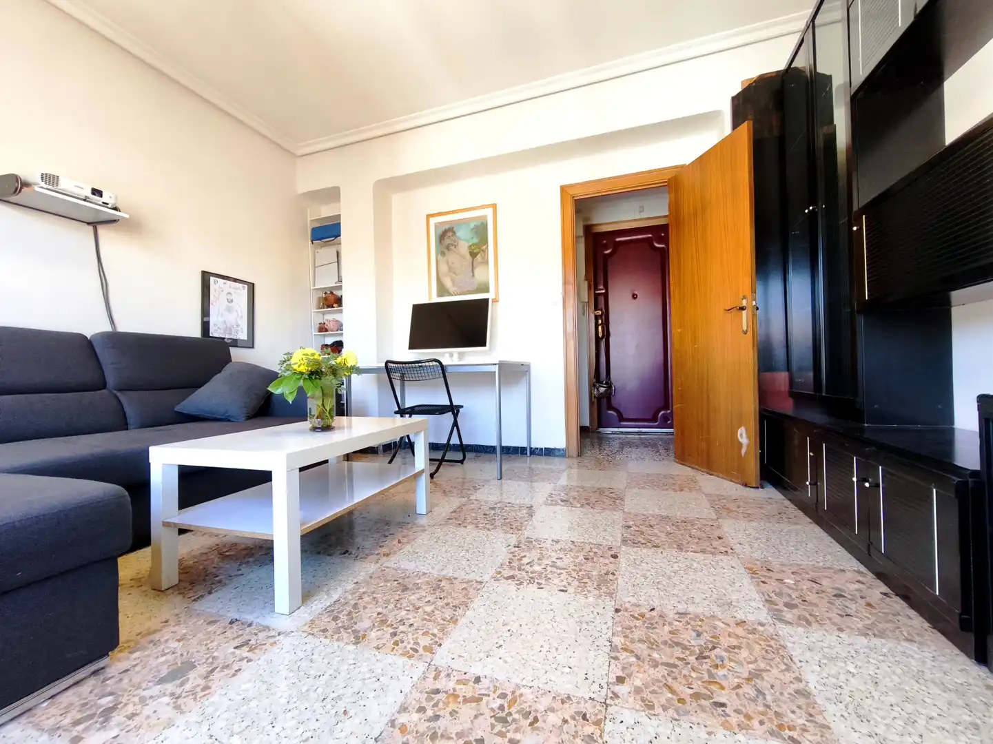 Sala d'estar de Pis en venda en  Logroño amb Calefacció i Parquet