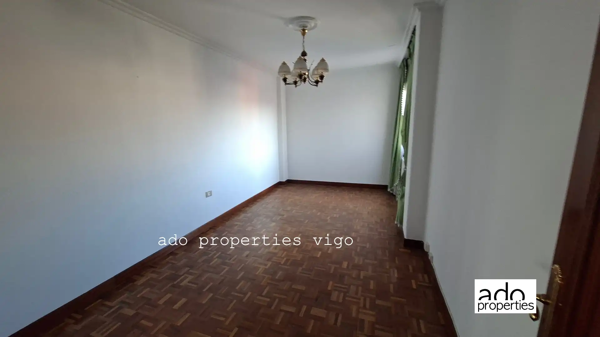 Habitación de Piso en venta en Vigo  con Terraza