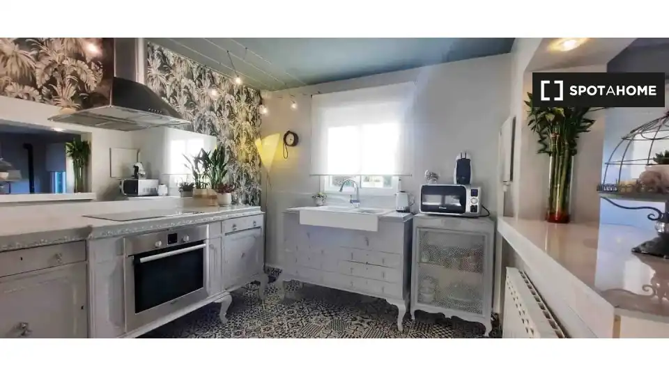 Cocina de Apartamento para compartir en Torrelodones con Aire acondicionado, Terraza y Amueblado