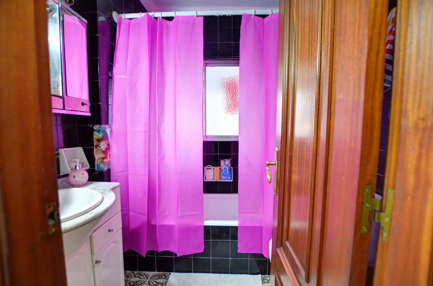Badezimmer von Wohnung zum Verkauf in Avilés mit Schwimmbad