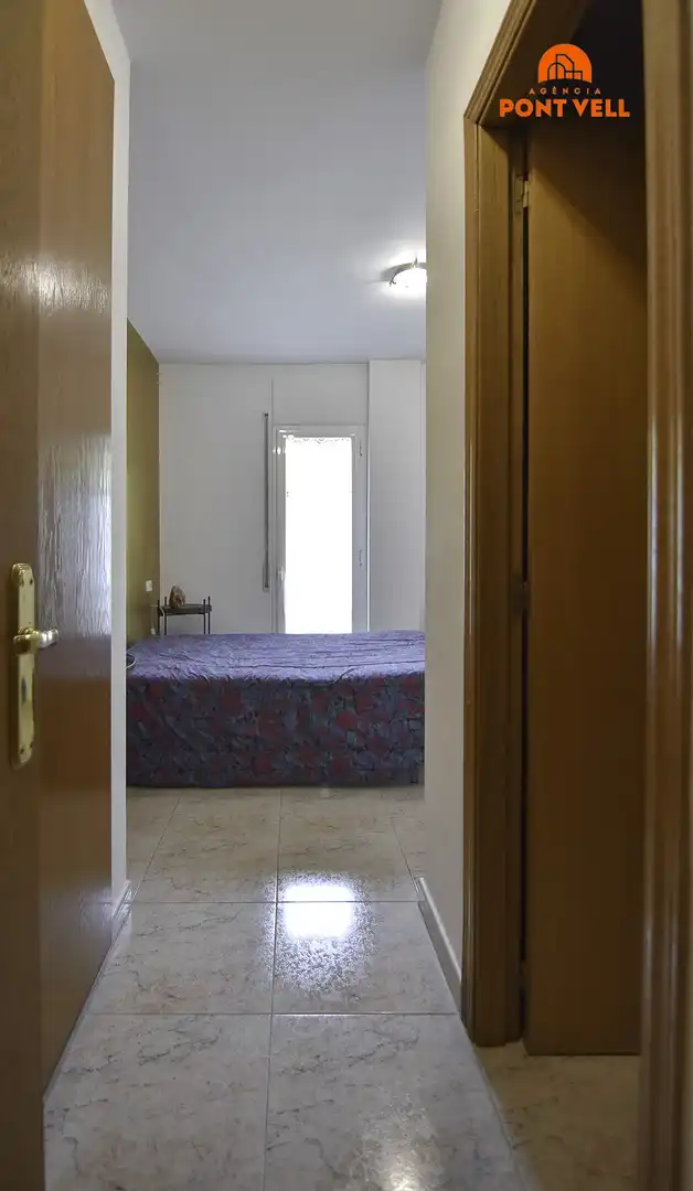 Dormitori de Pis en venda en La Bisbal d'Empordà amb Terrassa i Traster