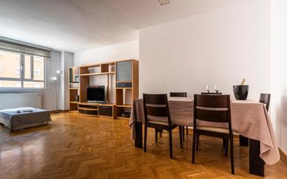 Wohnzimmer von Wohnung zum verkauf in Coslada mit Heizung, Privatgarten und Abstellraum