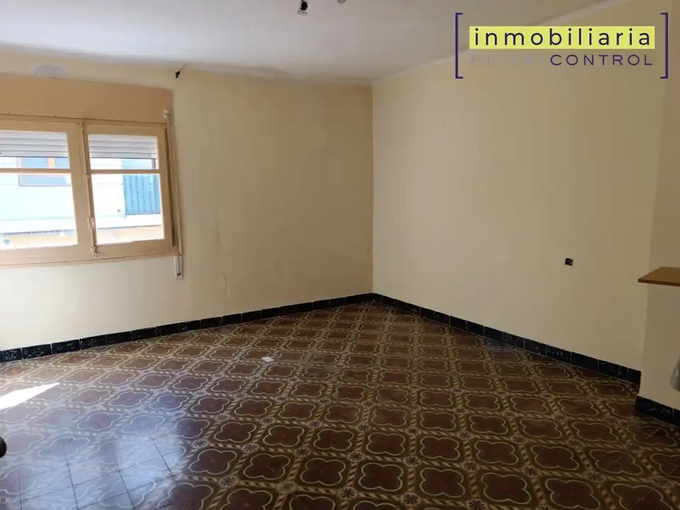 Einfamilien-Reihenhaus zum Verkauf in San Mateo de Gállego mit Terrasse, Möbliert und Mikrowelle