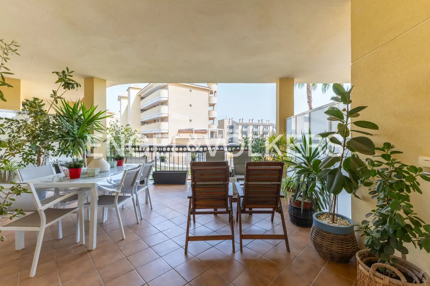 Terrassa de Pis de lloguer en Canet d'En Berenguer amb Aire condicionat, Calefacció i Jardí privat